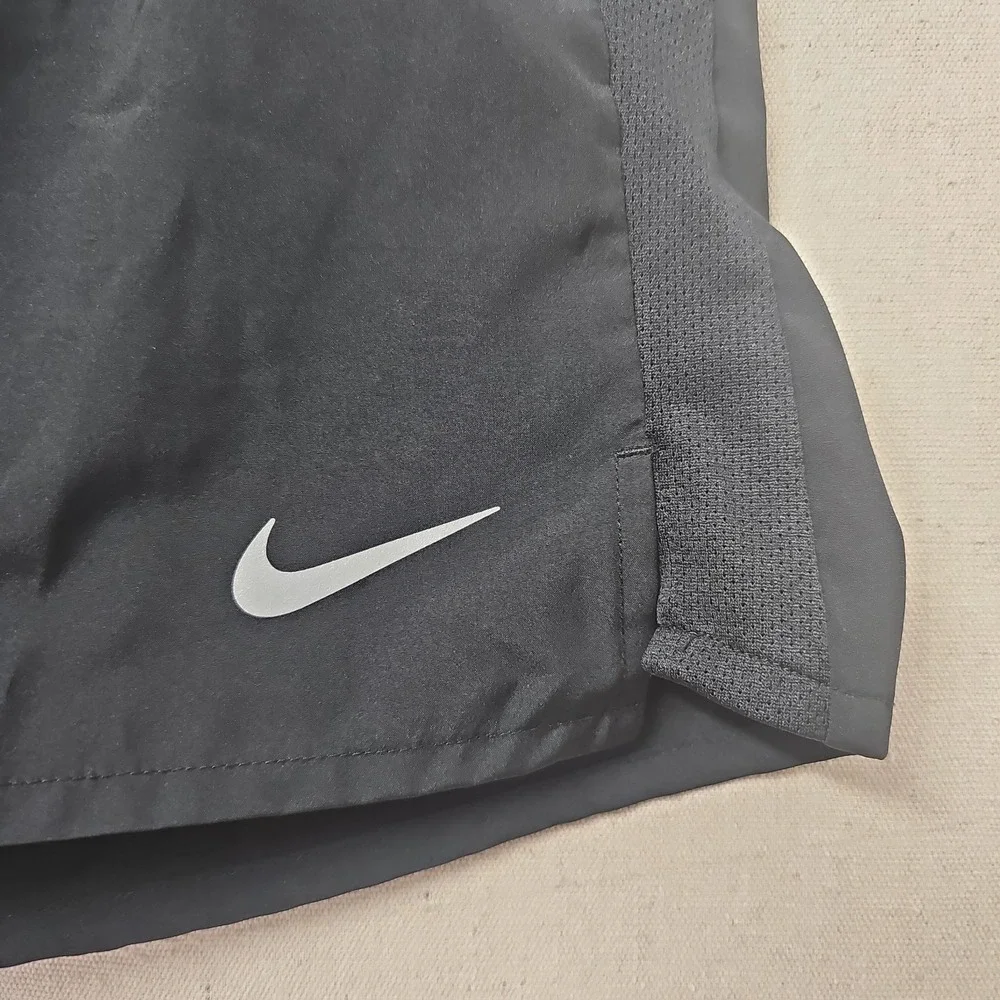 Nike Dri-Fit Challenger Brief Lined Running Shorts Men's Small DV9363-010 Black
